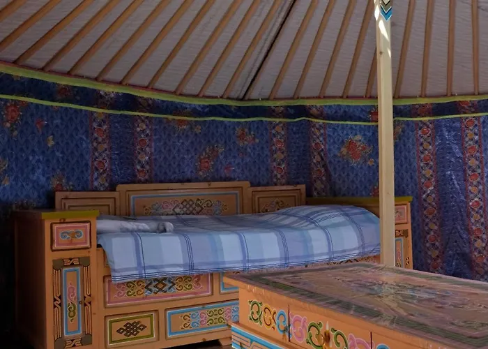 Verdon Yourtes à La Ferme Camping *