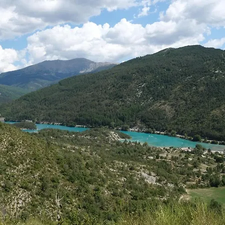 Camping Verdon Yourtes à La Ferme